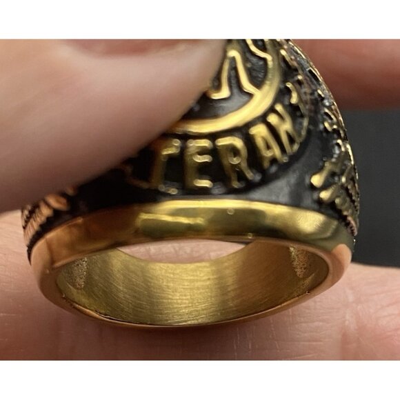 US Veteran Gold Tone Signet Ring Size 8 Military Tribute Unisex All Branches - Picture 7 of 12